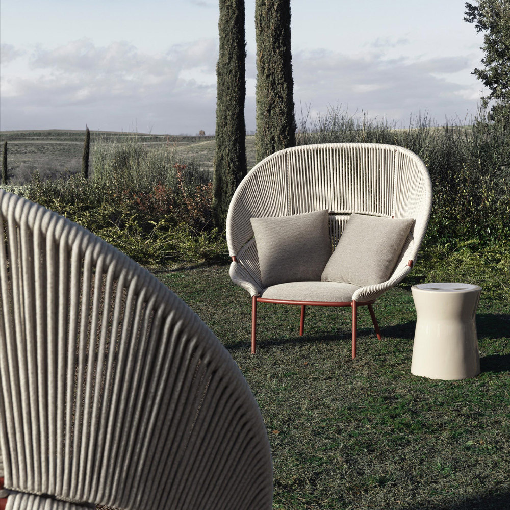 Дизайнерское уличное кресло с веревочной спинкой PETALO Armchair