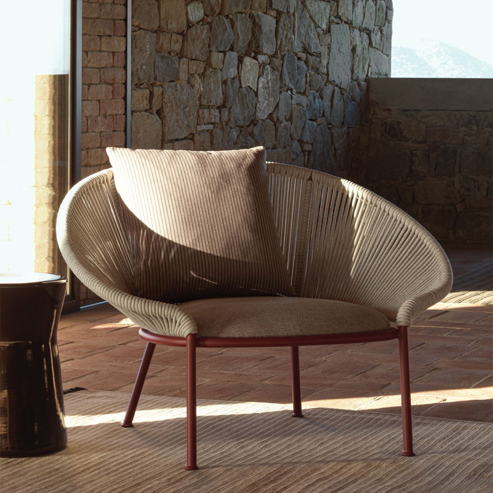 Дизайнерское уличное кресло с веревочной спинкой PETALO Armchair
