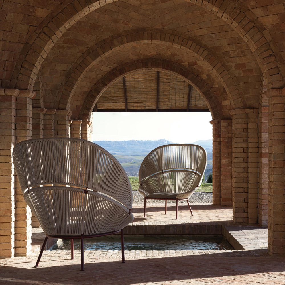 Дизайнерское уличное кресло с веревочной спинкой PETALO Armchair