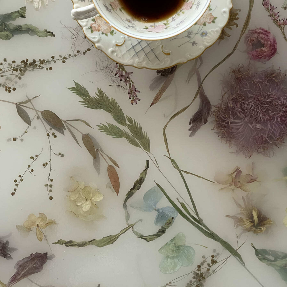 Журнальный стол из эпоксидной смолы с цветами White Flowers Epoxy Resin Coffee Table