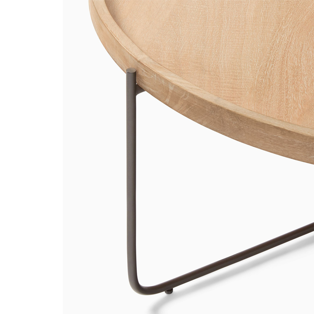 Журнальный стол с круглой деревянной столешницей Urban Style Space