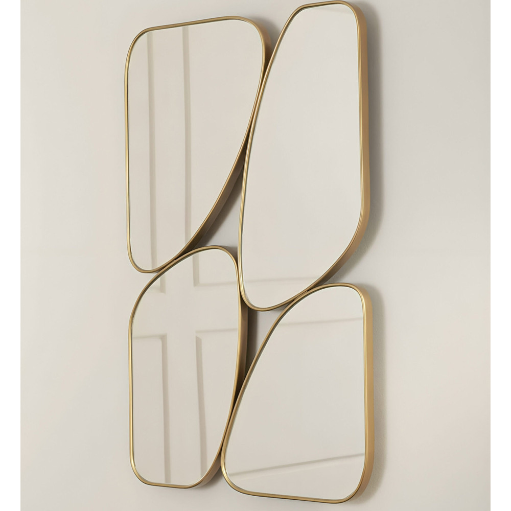 Зеркало в ассиметричной раме золотистого цвета Chaotic