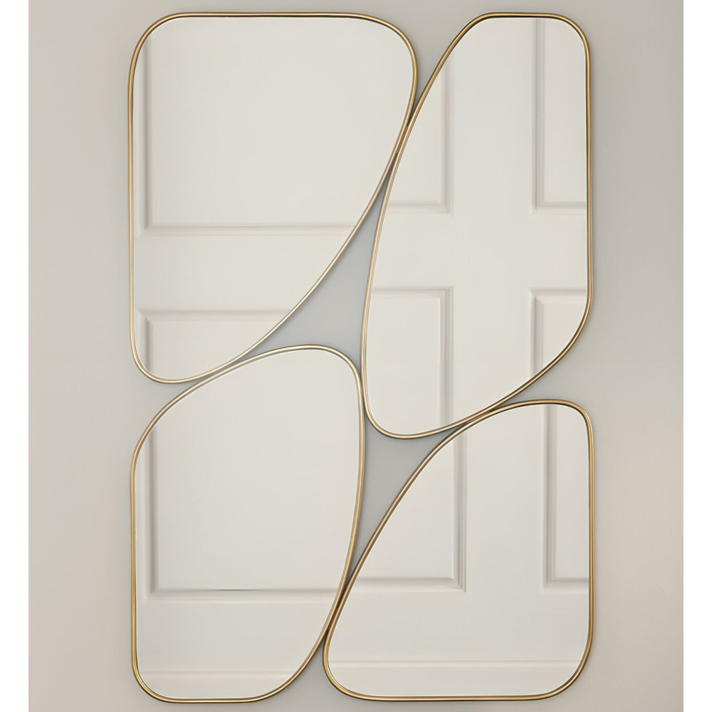 Зеркало в ассиметричной раме золотистого цвета Chaotic
