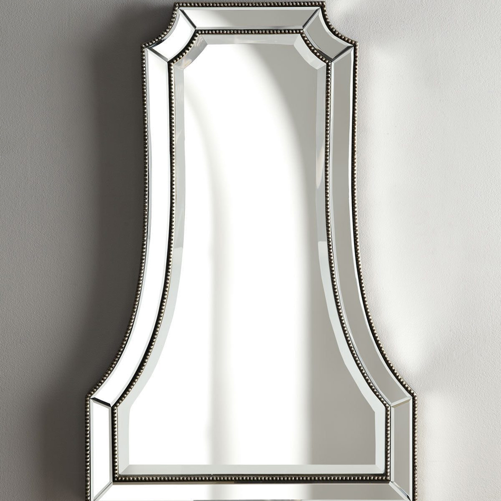 Зеркало в серебристой фигурной раме Silver Reflection