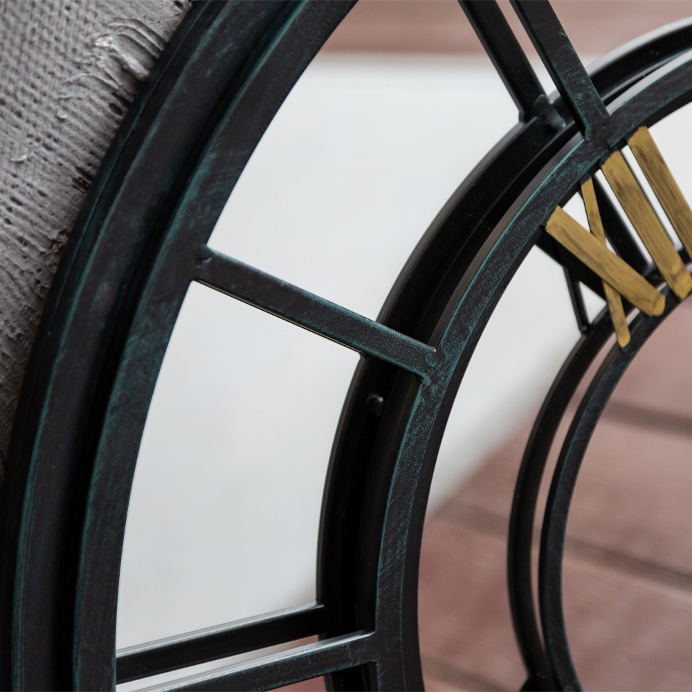 Зеркало настенное в чёрной металлической раме в виде часов Mirror Tower Clock