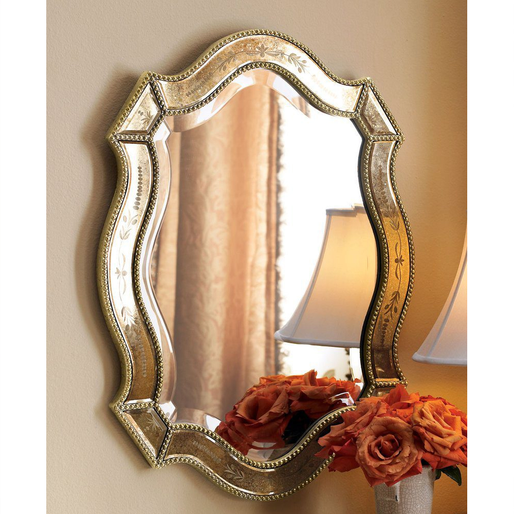 Зеркало настенное овальное в раме цвета шампань Mirror Splashes