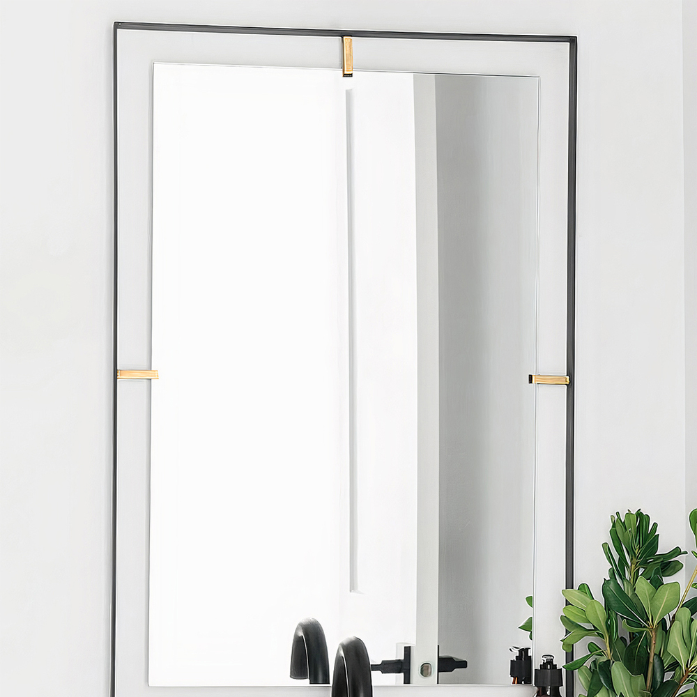 Зеркало прямоугольное в черной раме Gwendelyn