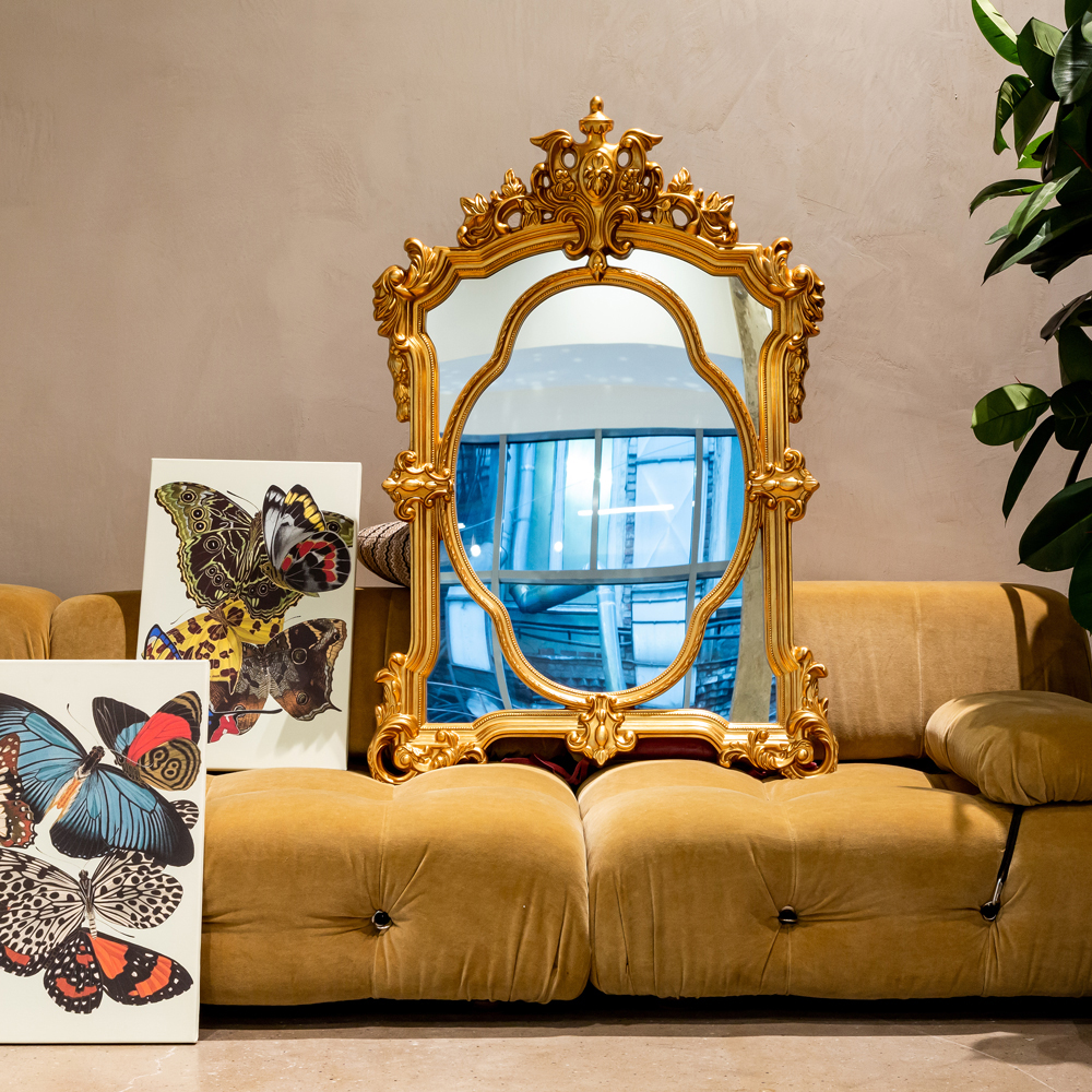 Зеркало с ажурной раме золотого цвета Classic Ornament Mirror