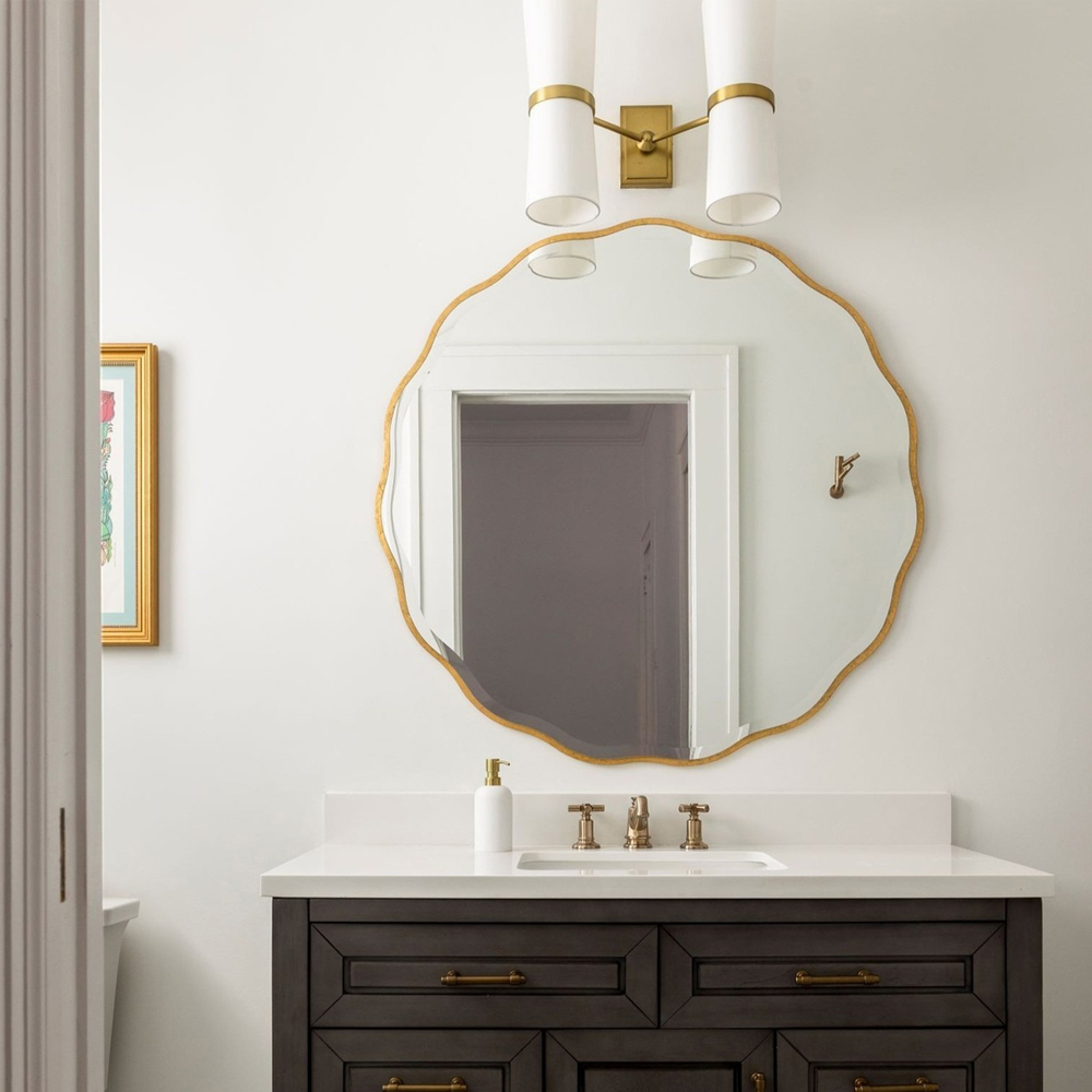 Золотое настенное зеркало Yvon Mirror