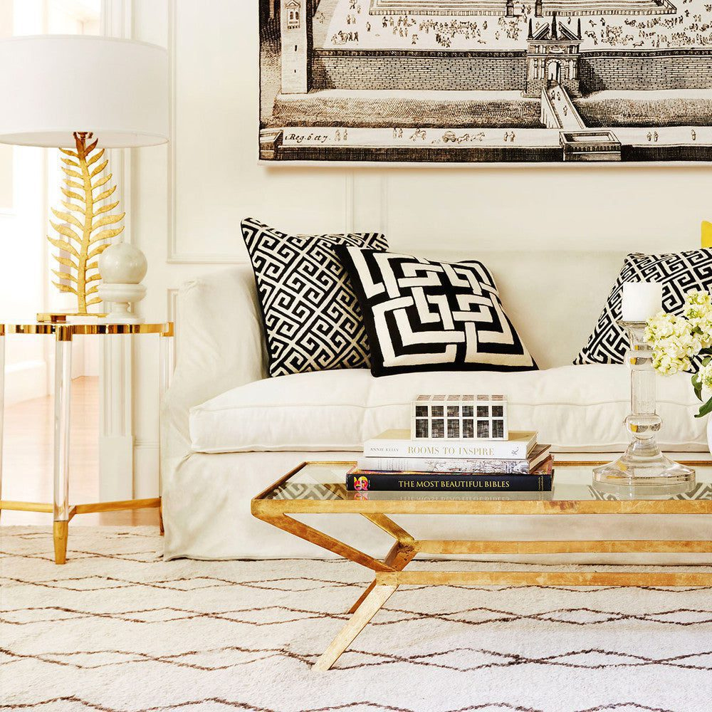 Золотой приставной столик с круглой стеклянной столешницей Weightless Table