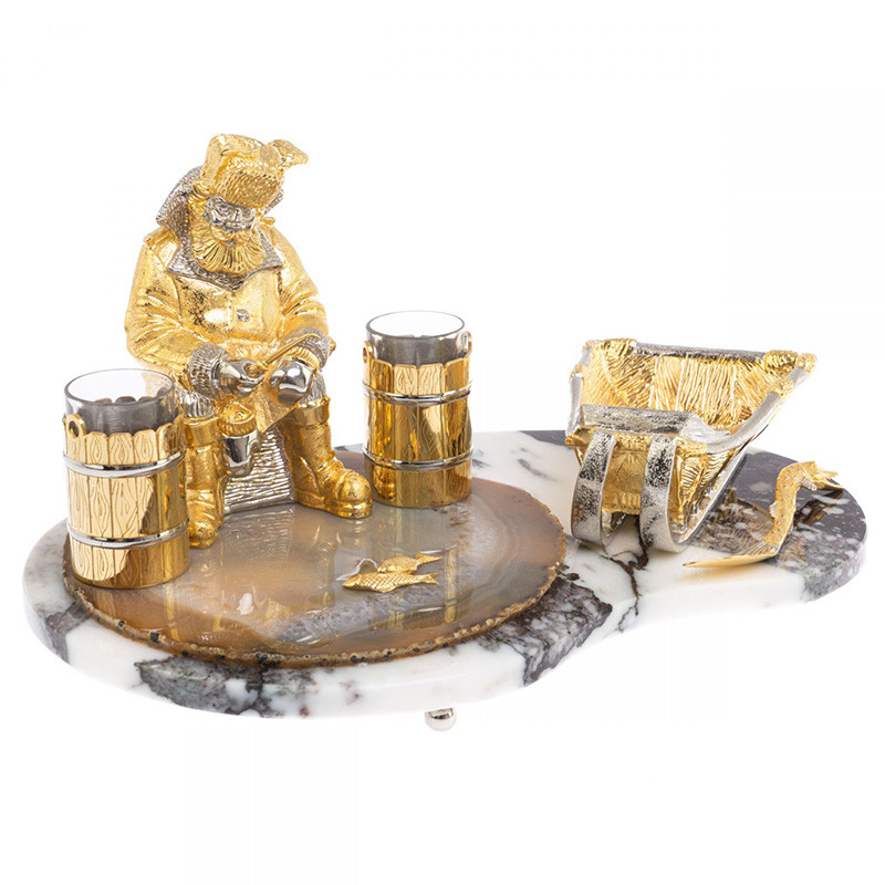 Икорница со стопками с декором "Рыбак с санями" с гравировкой на подставке из натуральных камней Агат Мрамор Decorative Cavair Dishes