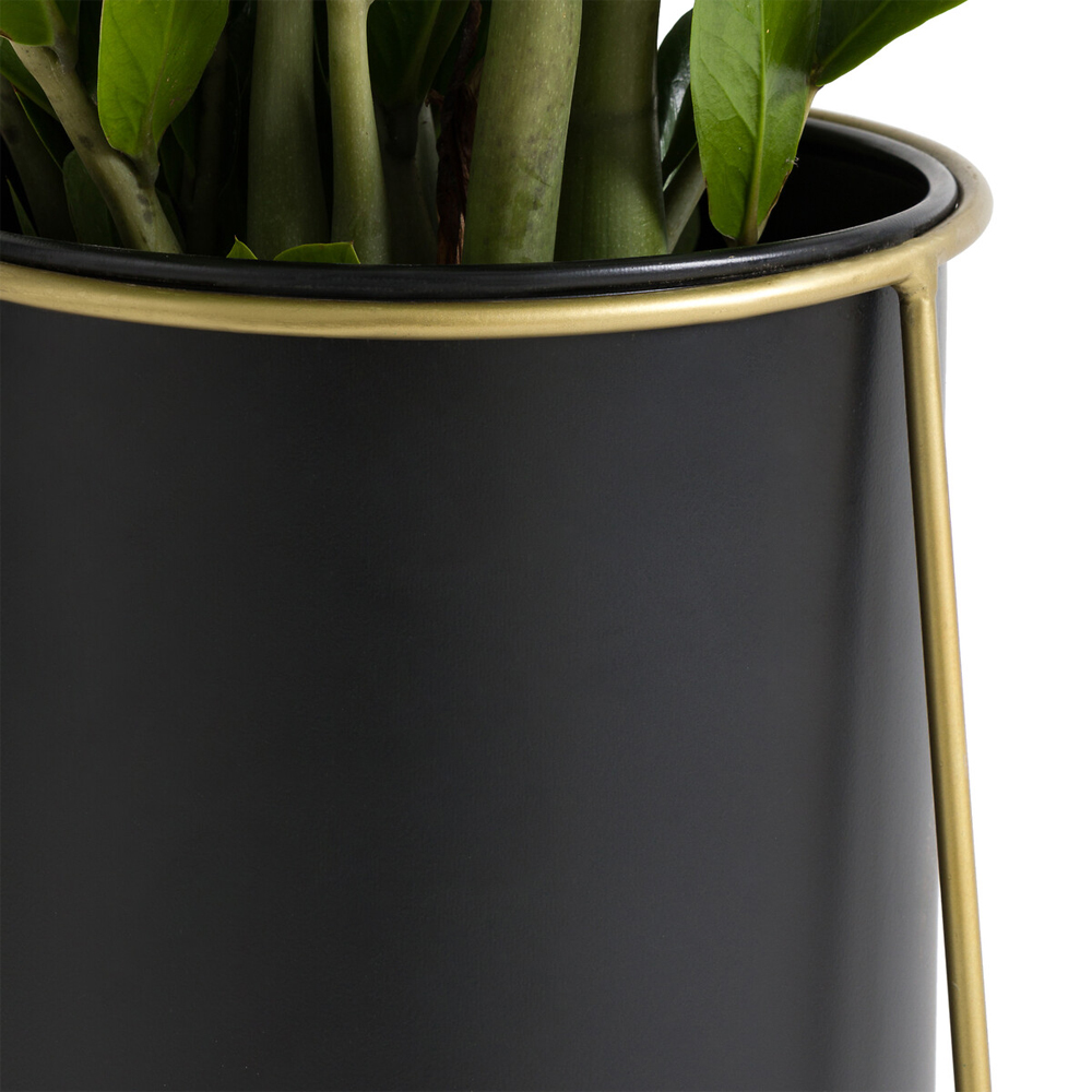 Кашпо из металла и латуни Elegance Elevated Planters черное