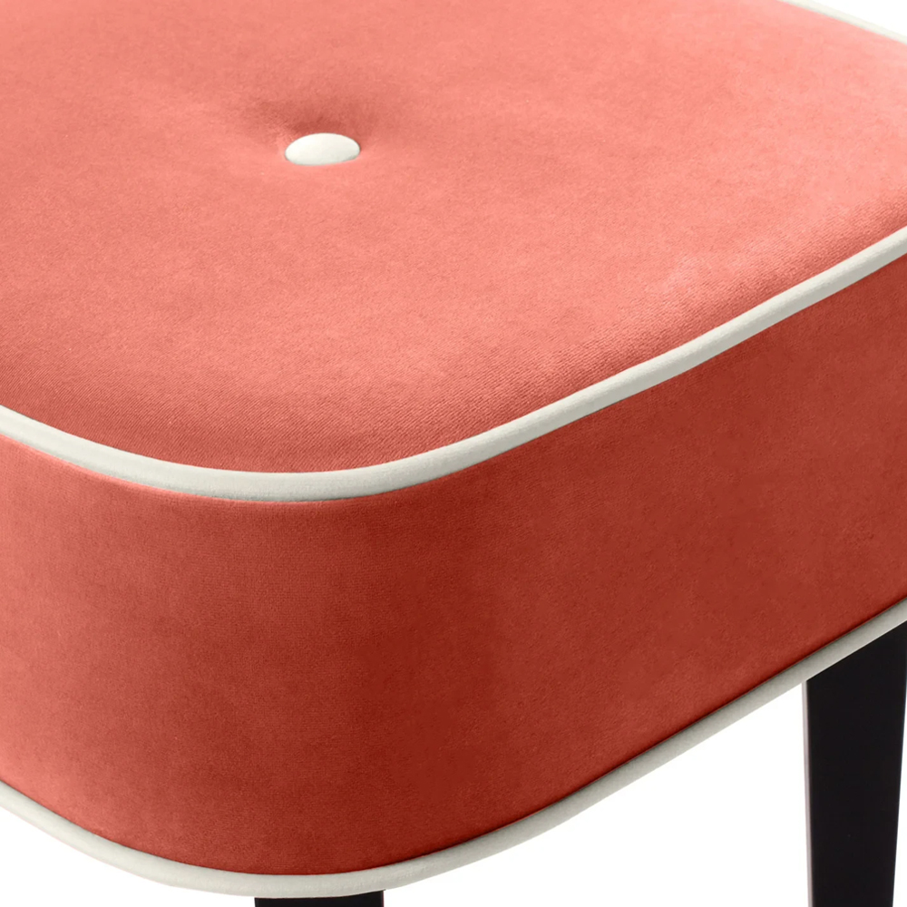 Квадратный мягкий пуф на черных ножках Winton Pouf Square