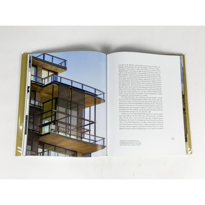 Книга Alan Faena: Alchemy and Creative Collaboration: Architecture, Design, Art