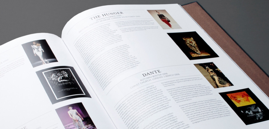 Книга ALEXANDER MCQUEEN book