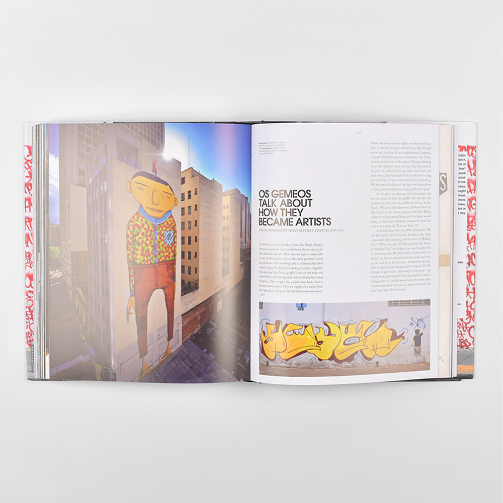 Книга Art in the Streets Deitch Jeffrey