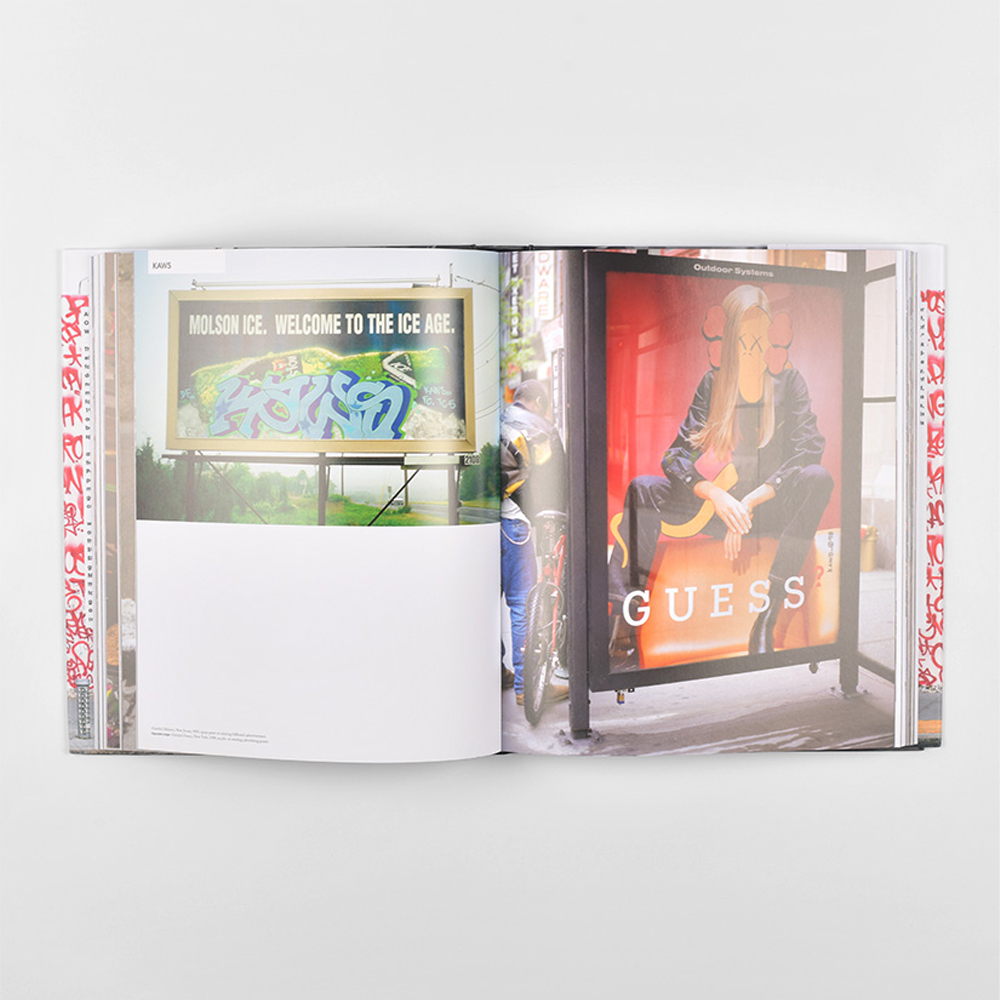 Книга Art in the Streets Deitch Jeffrey