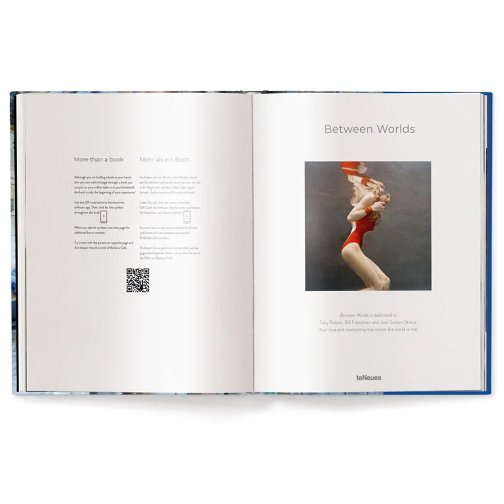 Книга Barbara Cole: Between Worlds