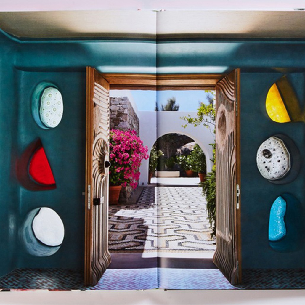 Книга BEIGE IS NOT A COLOR: THE FULL-SPECTRUM WORLD OF CARLOS MOTA