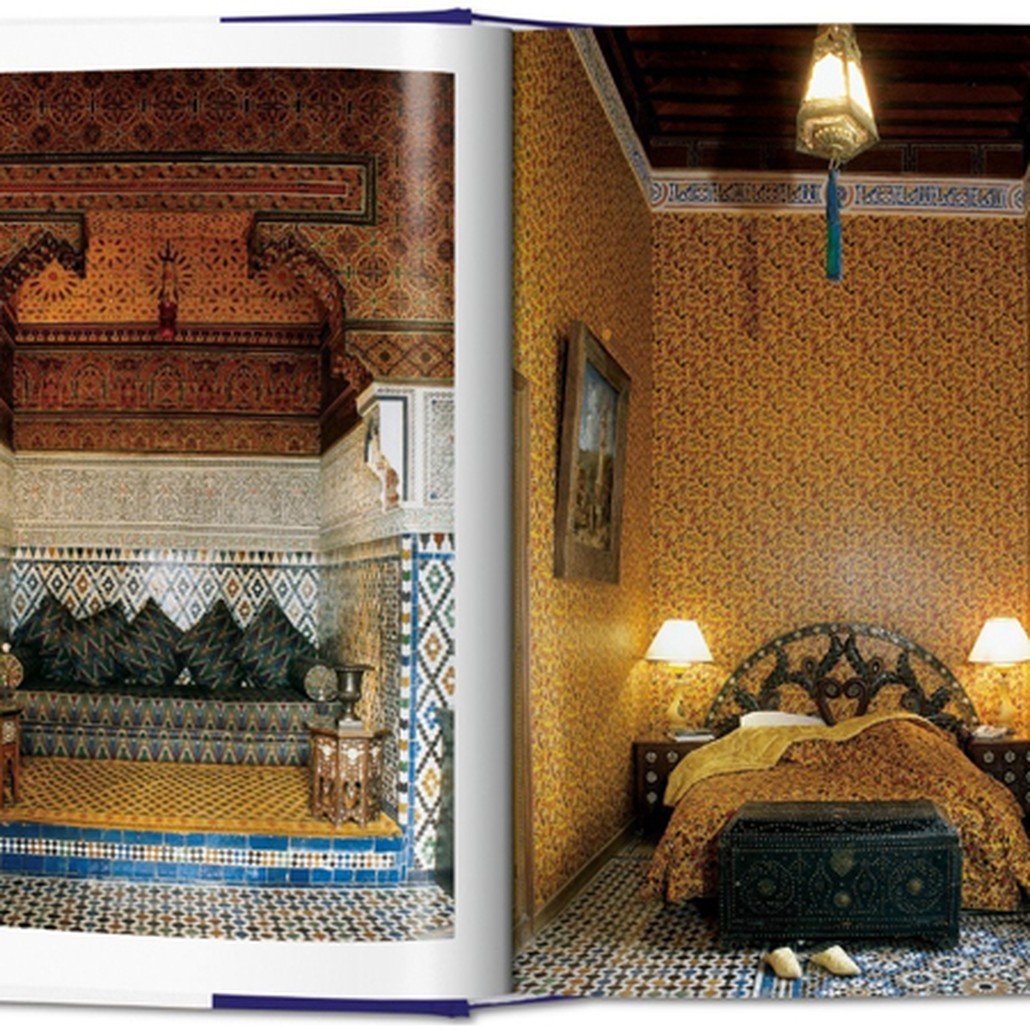 Книга LIVING IN MOROCCO