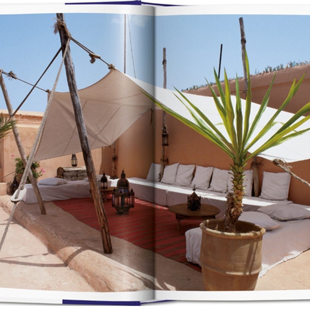 Книга LIVING IN MOROCCO
