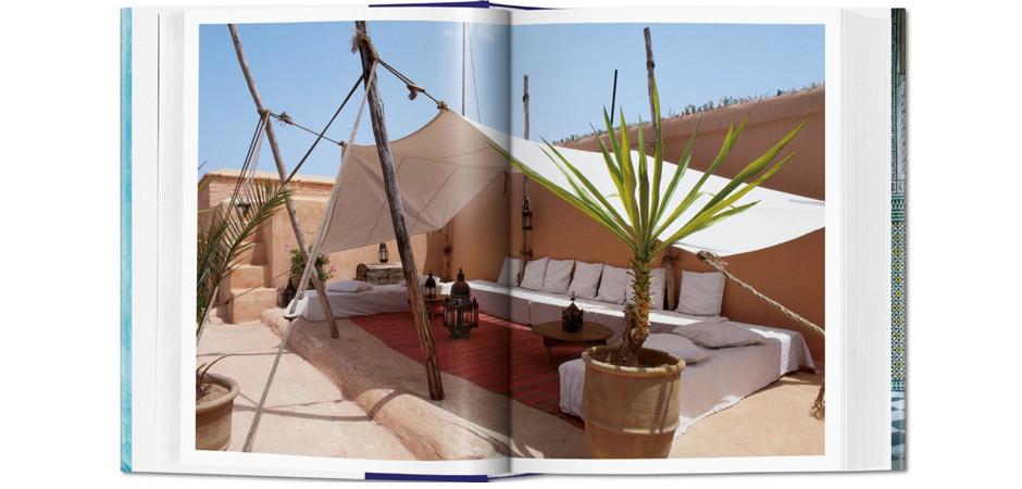 Книга LIVING IN MOROCCO