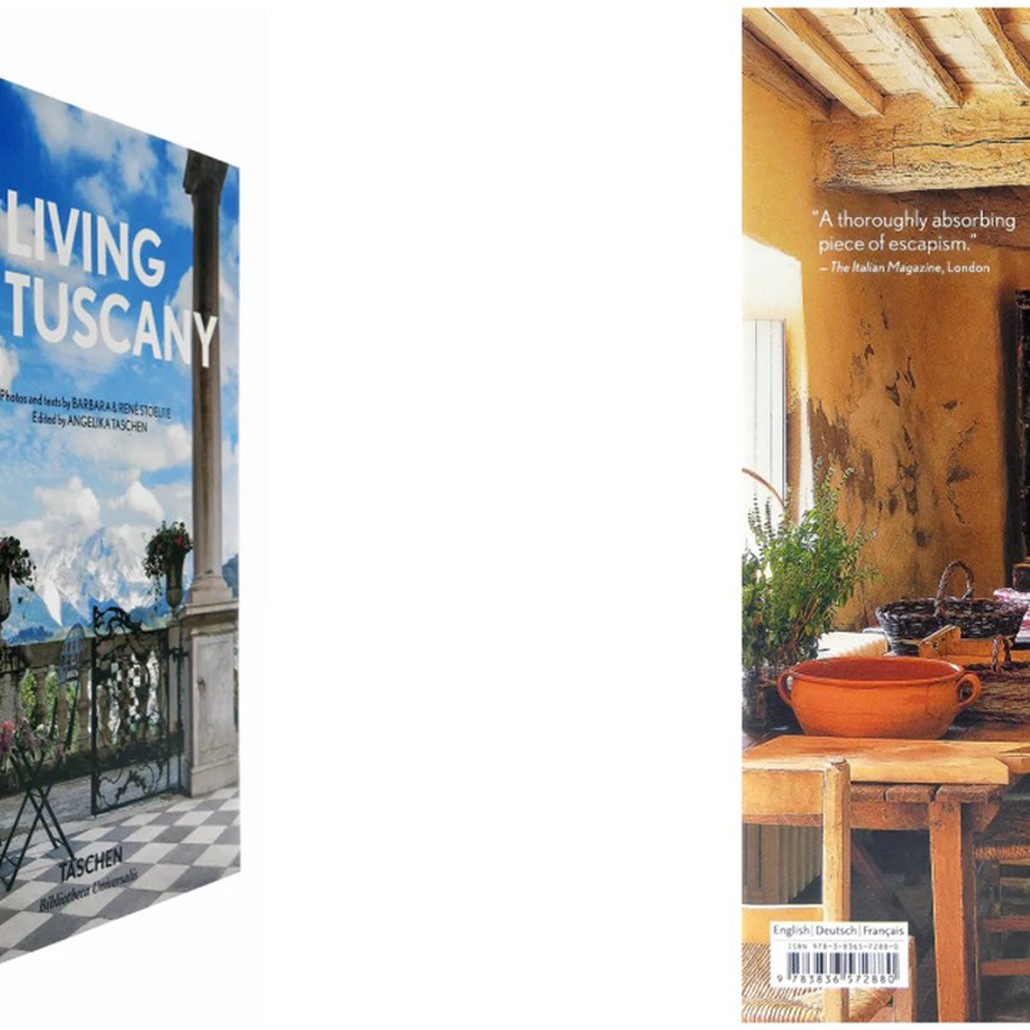 Книга Living in Tuscany