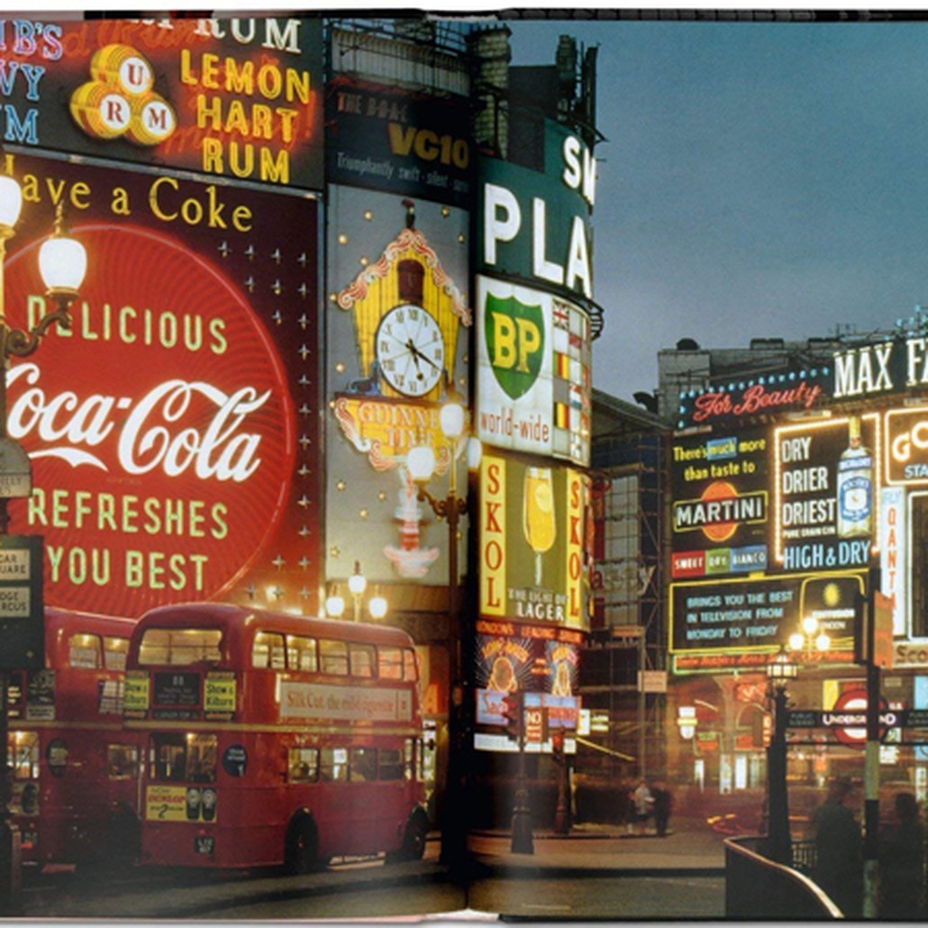 Книга LONDON.PORTRAIT OF A CITY