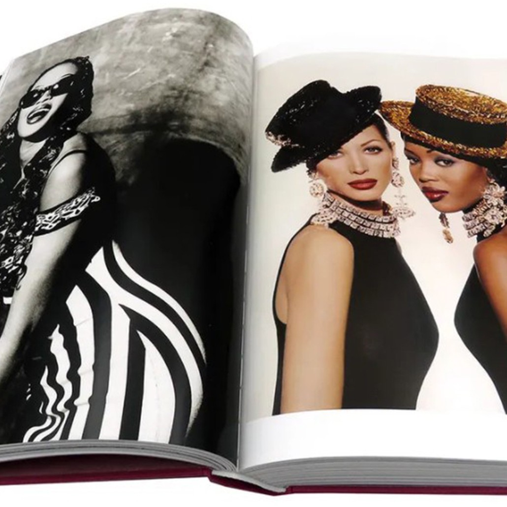 Книга Naomi. Updated Edition by Baker Josh