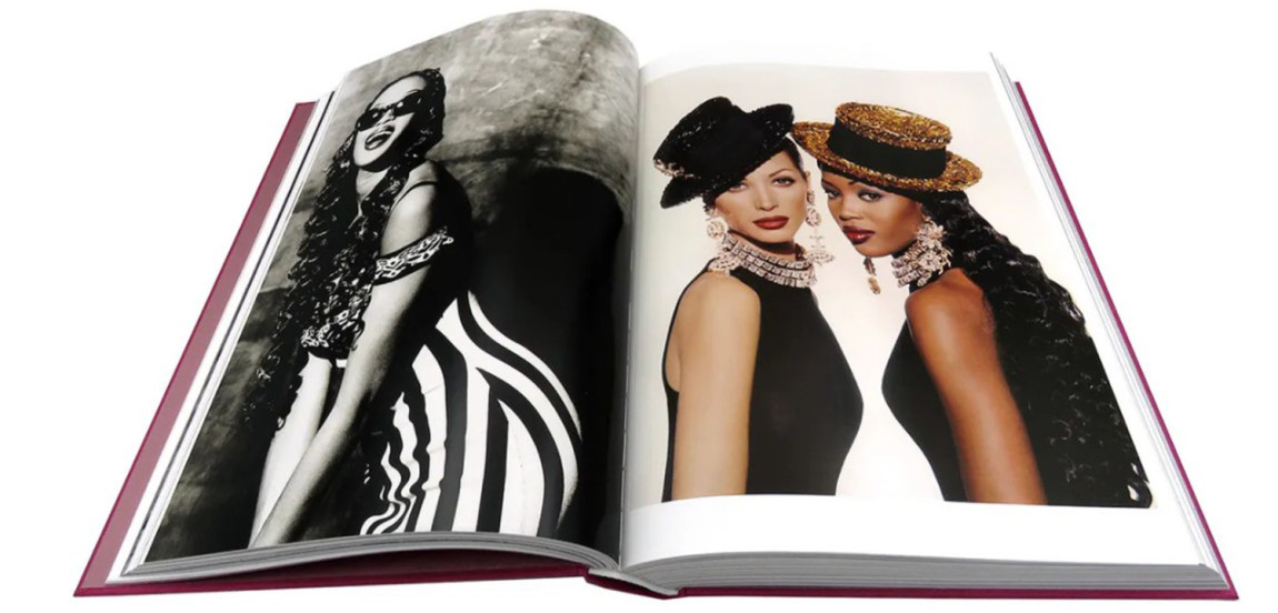 Книга Naomi. Updated Edition by Baker Josh