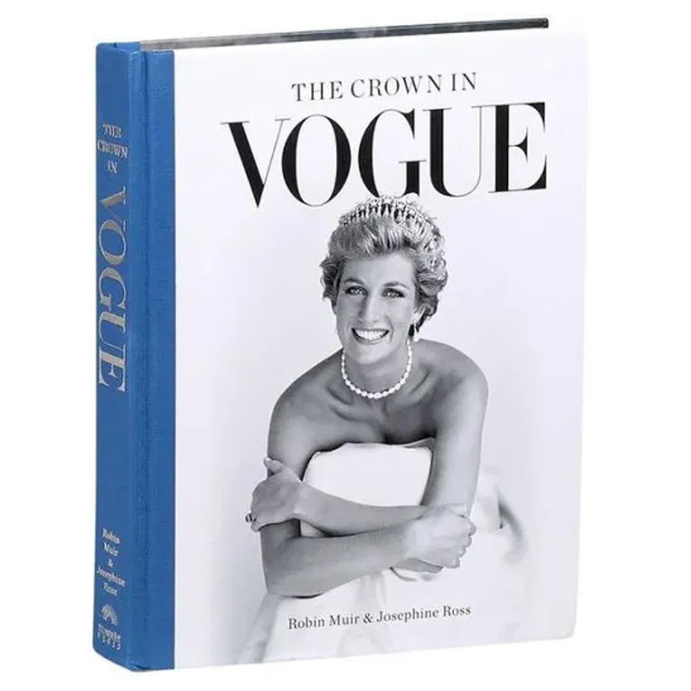 Книга The Crown in Vogue: Vogue special royal salute to Queen Elizabeth II and the House of Windsor
