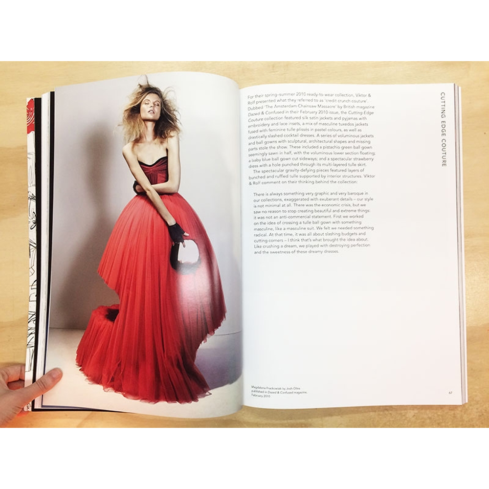 Книга Viktor & Rolf: Fashion Artists 25 Years