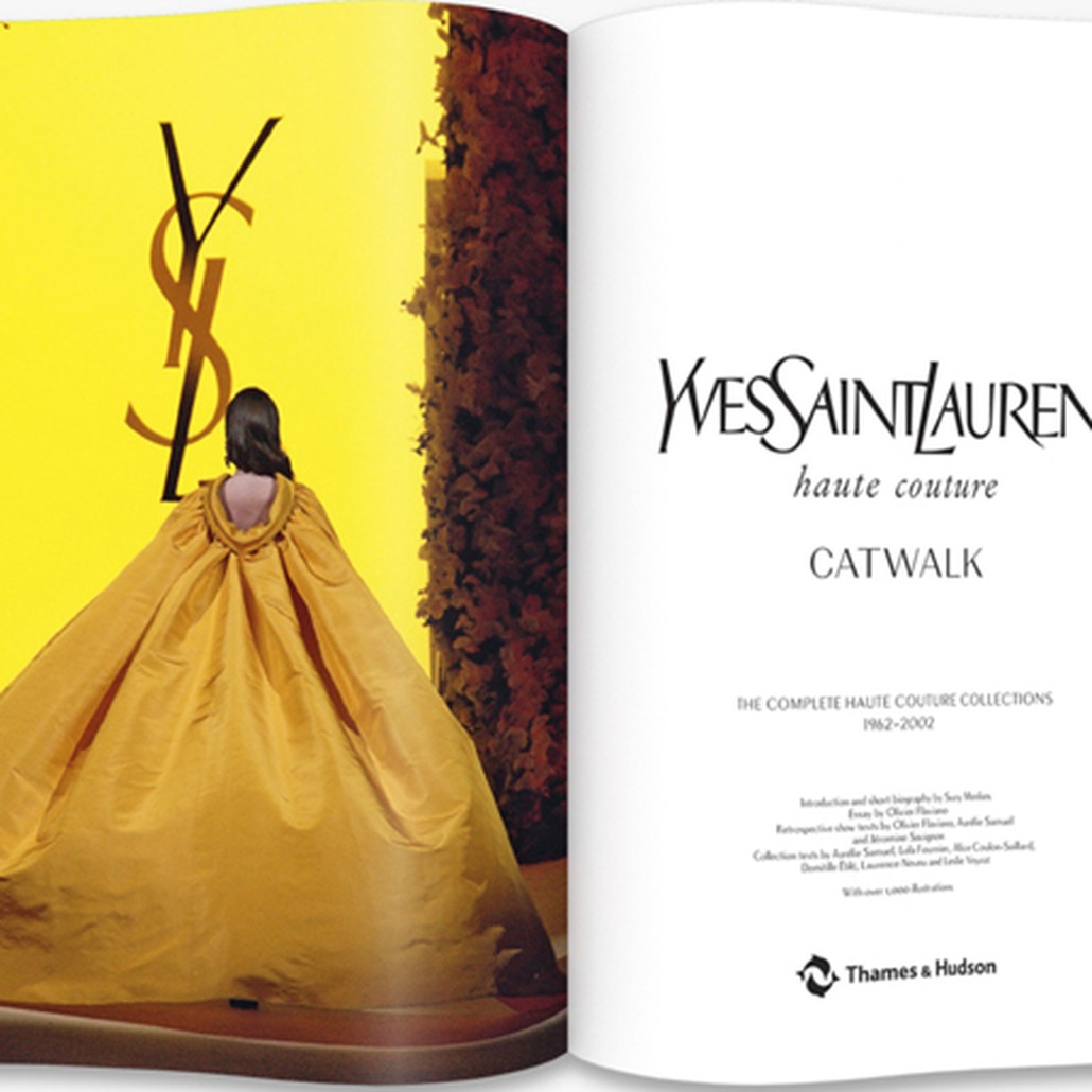 Книга YVES SAINT LAURENT CATWALK: THE COMPLETE HAUTE COUTURE COLLECTIONS 1962-2002