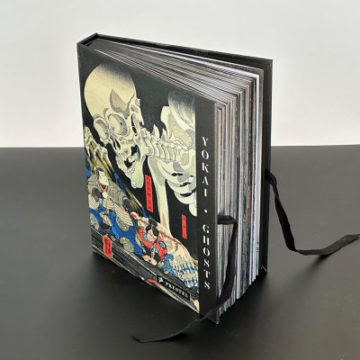 Книга о сверхъестественных существах японской мифологии Yokai Ghosts. By the Great Masters of Japanese Woodblock