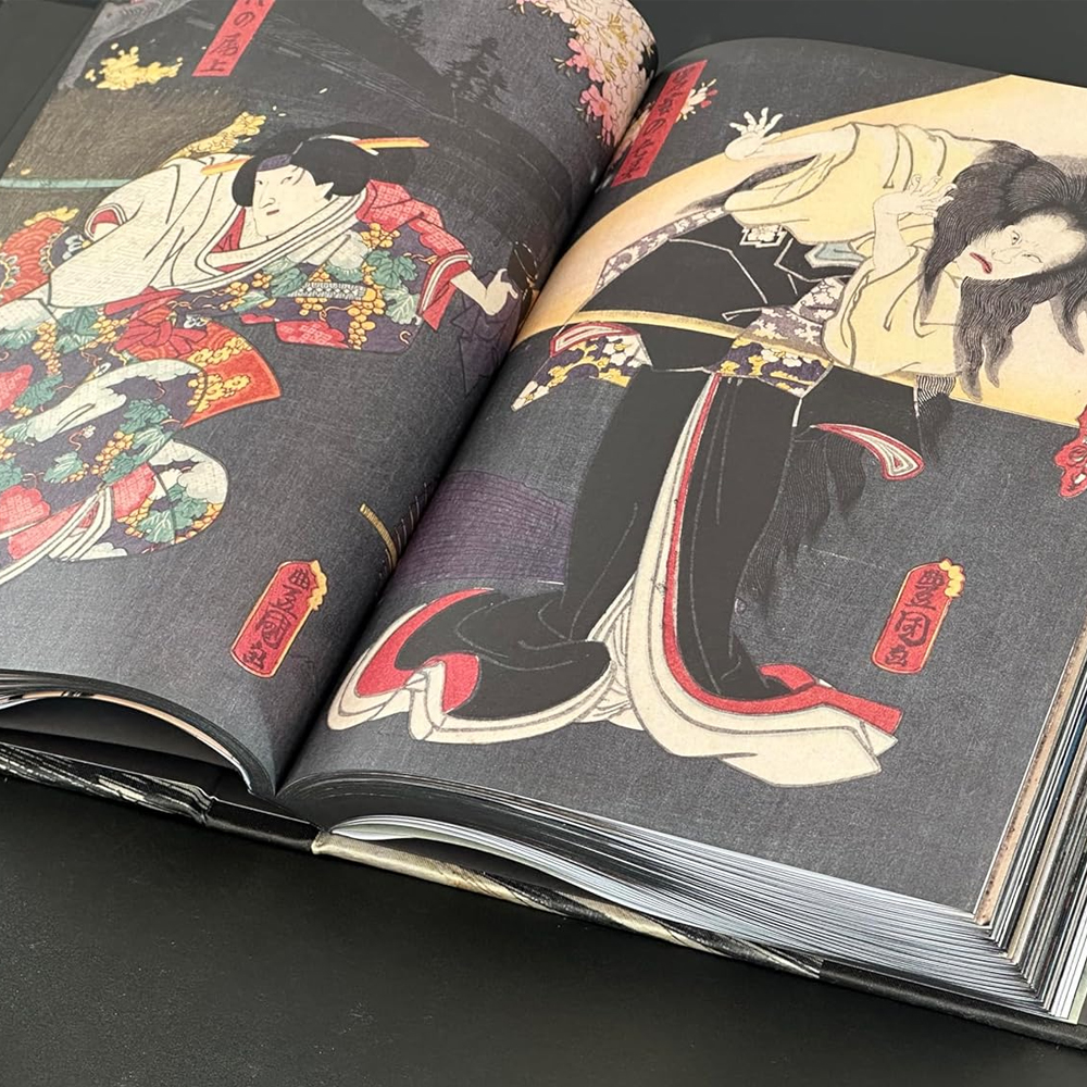 Книга о сверхъестественных существах японской мифологии Yokai Ghosts. By the Great Masters of Japanese Woodblock