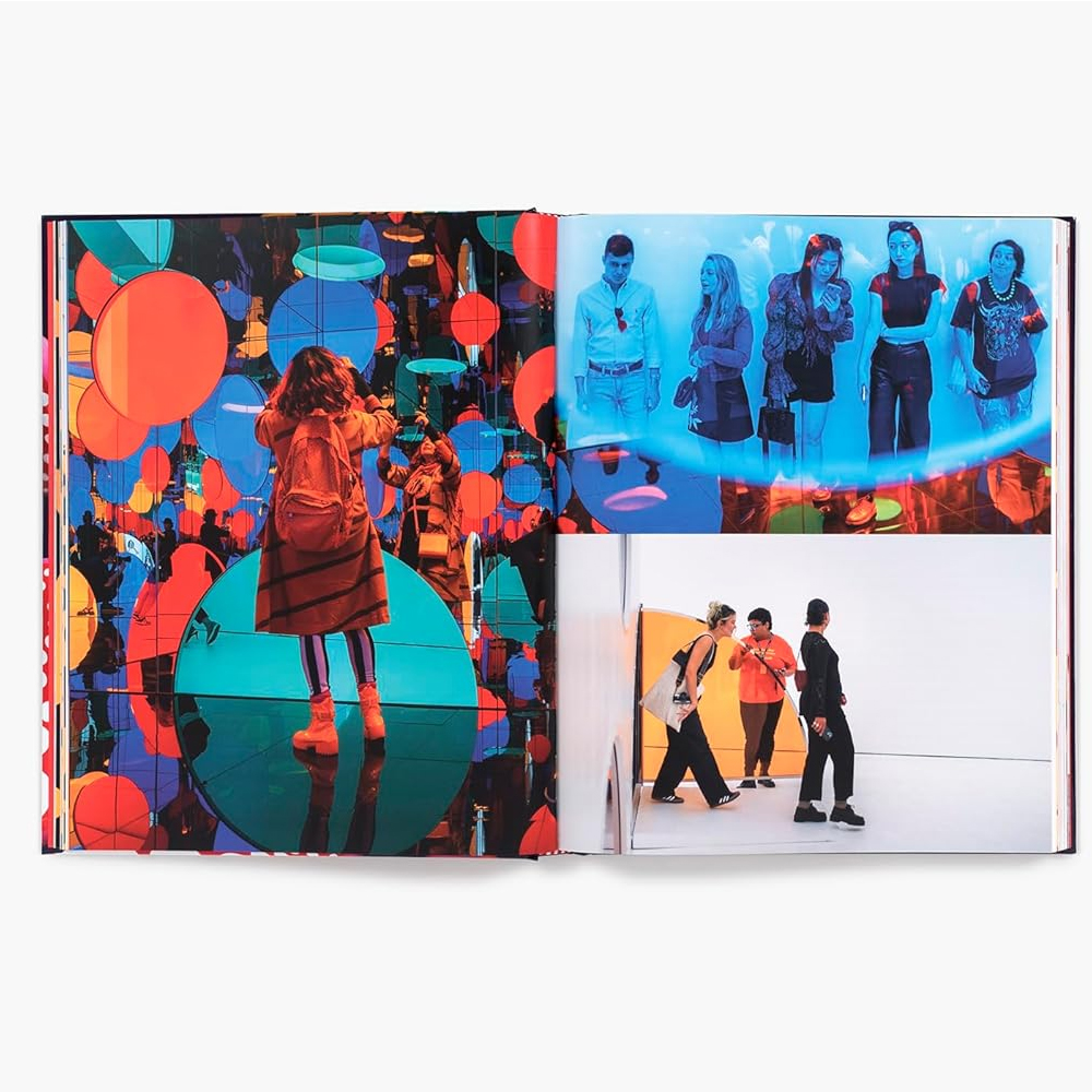 Книга по искусству Yayoi Kusama: I Spend Each Day Embracing Flowers