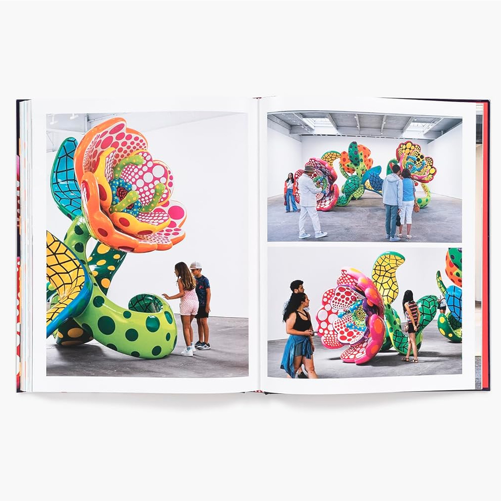 Книга по искусству Yayoi Kusama: I Spend Each Day Embracing Flowers