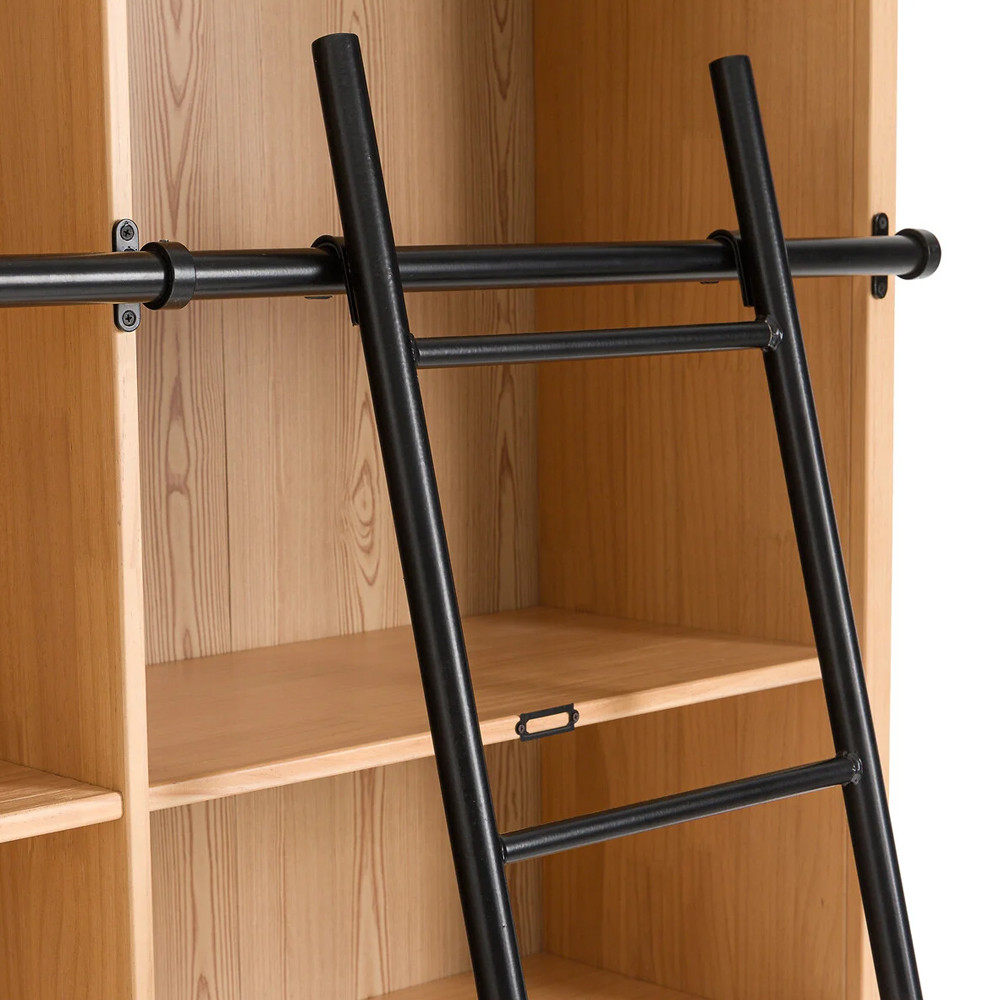 Книжный шкаф из массива сосны с металлической лестницей Burton Wood Cabinet