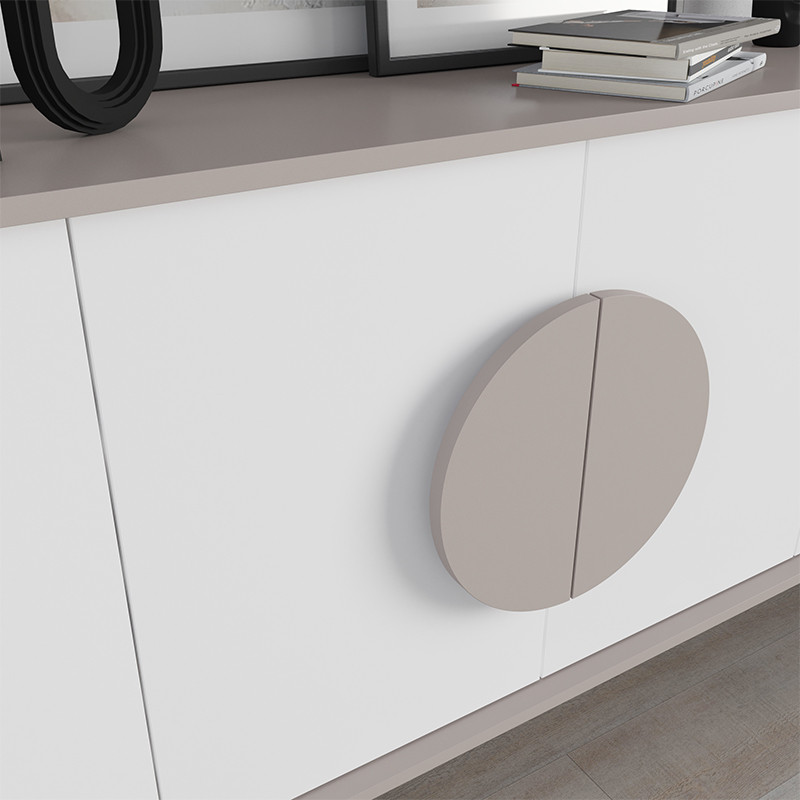 Комод бежево-белый с 4-мя дверцами c декором в виде бежевого круглого элемента на фасаде GORA CONSOLE 180CM LIGHT MOCHA