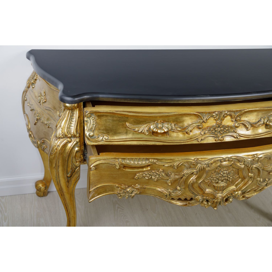 Комод деревянный в винтажном стиле A gold bar