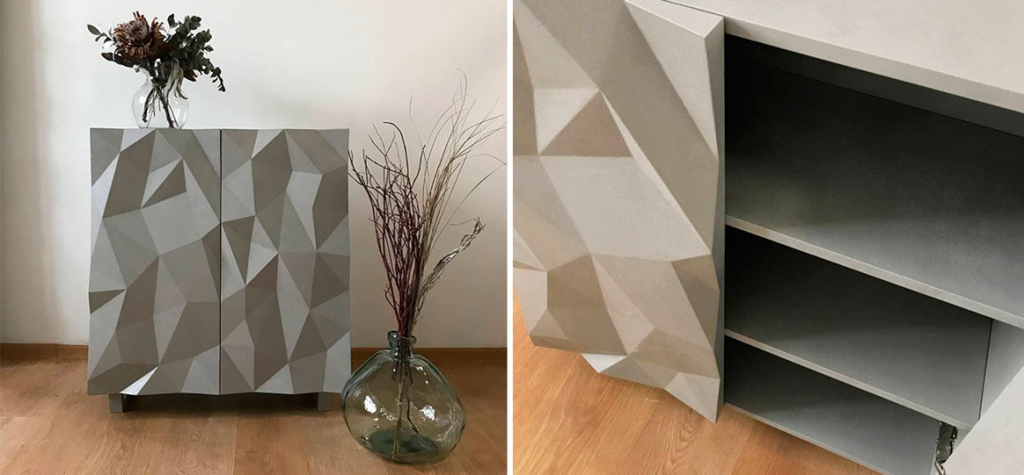 Комод с большими угловыми фигурами с одной секцией, 2 полки Geometric Greece
