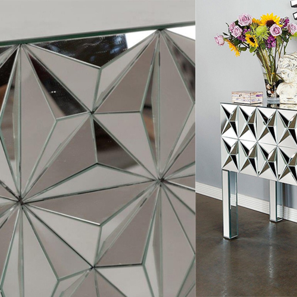 Консоль Mirrored Geometry