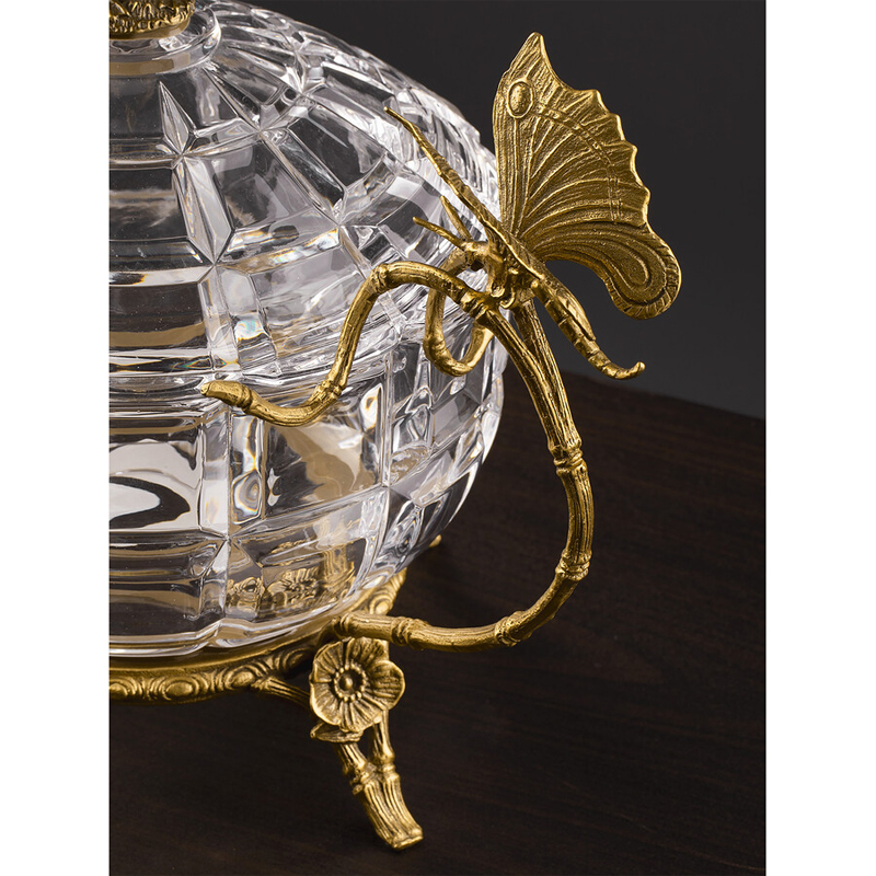 Конфетница из прозрачного рельефного стекла с ручками в виде стрекоз и фигуркой лебедя Eden Garden