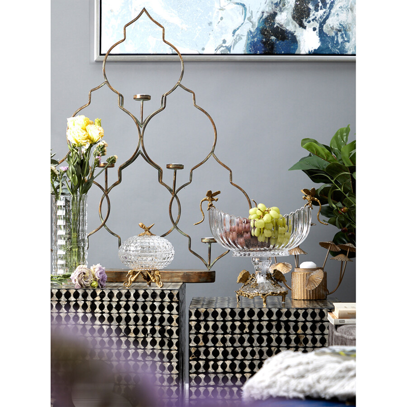 Конфетница прозрачная стеклянная на бронзовых ножках в виде морских коньков с крышкой в виде ракушки Eden Garden