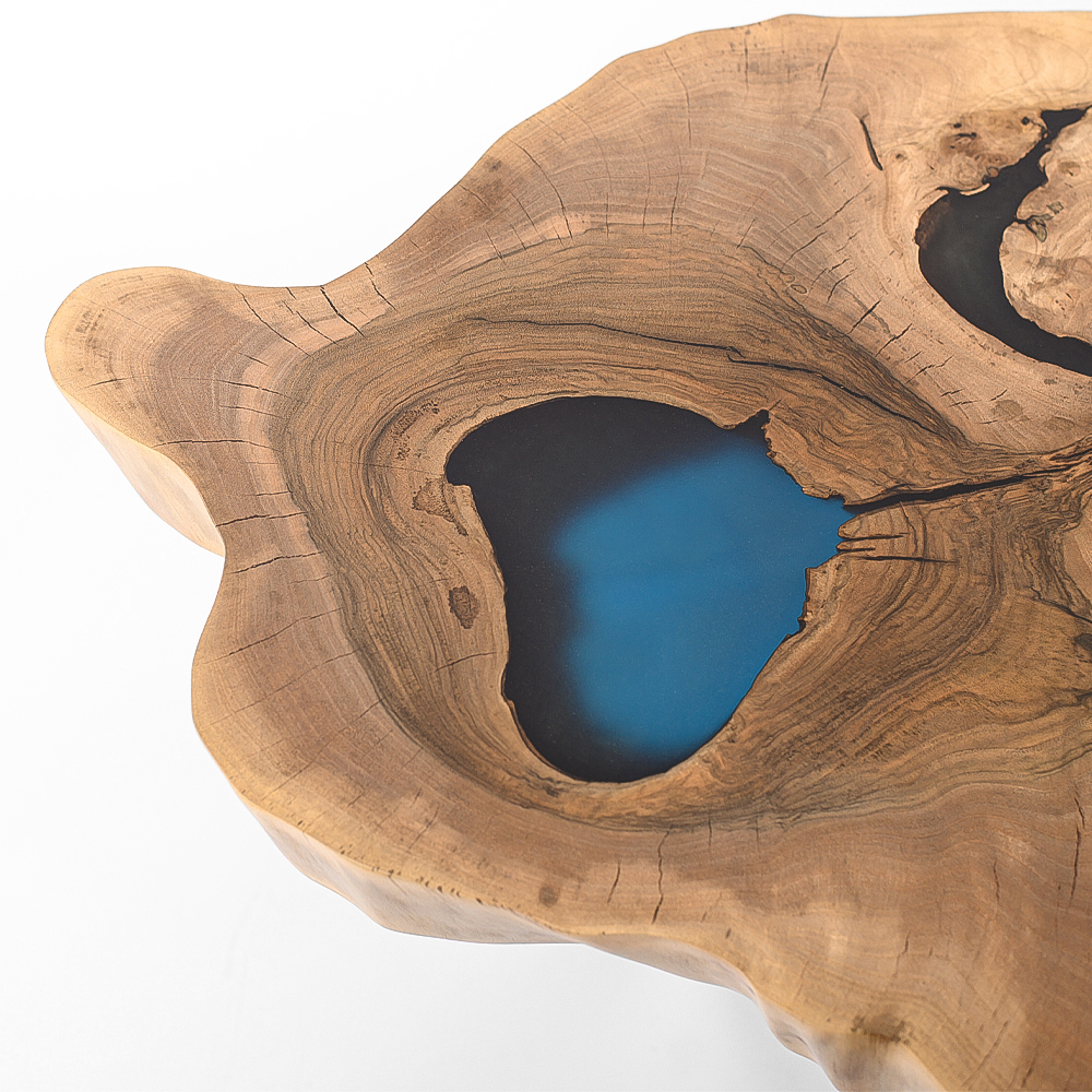 Кофейный стол со столешницей из орехового дерева и эпоксидной смолы Clem Coffee Table