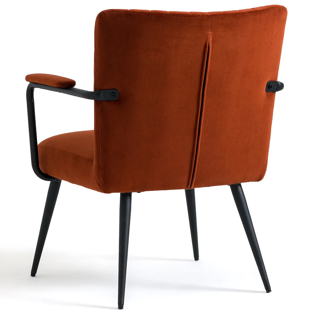 Кресло бархатное с подлокотниками на металлическом каркасе Oriel Retro Armchair