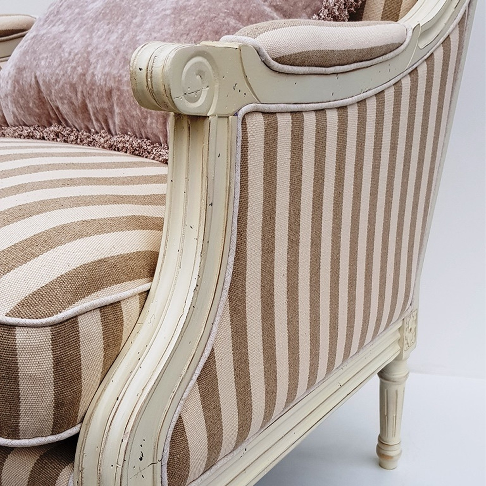 Кресло в полоску в стиле прованс Modeste Provence Armchair
