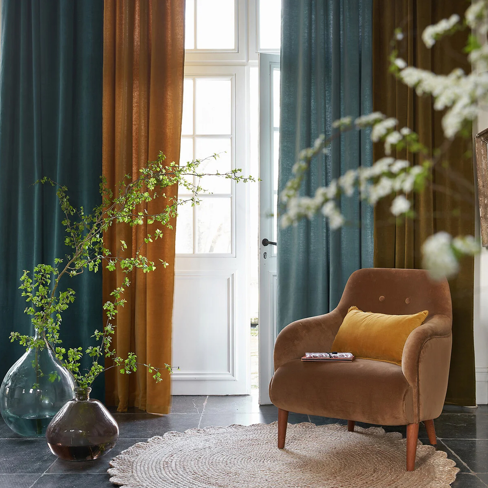 Кресло велюровое горчичного цвета Diaspro Mustard Armchair