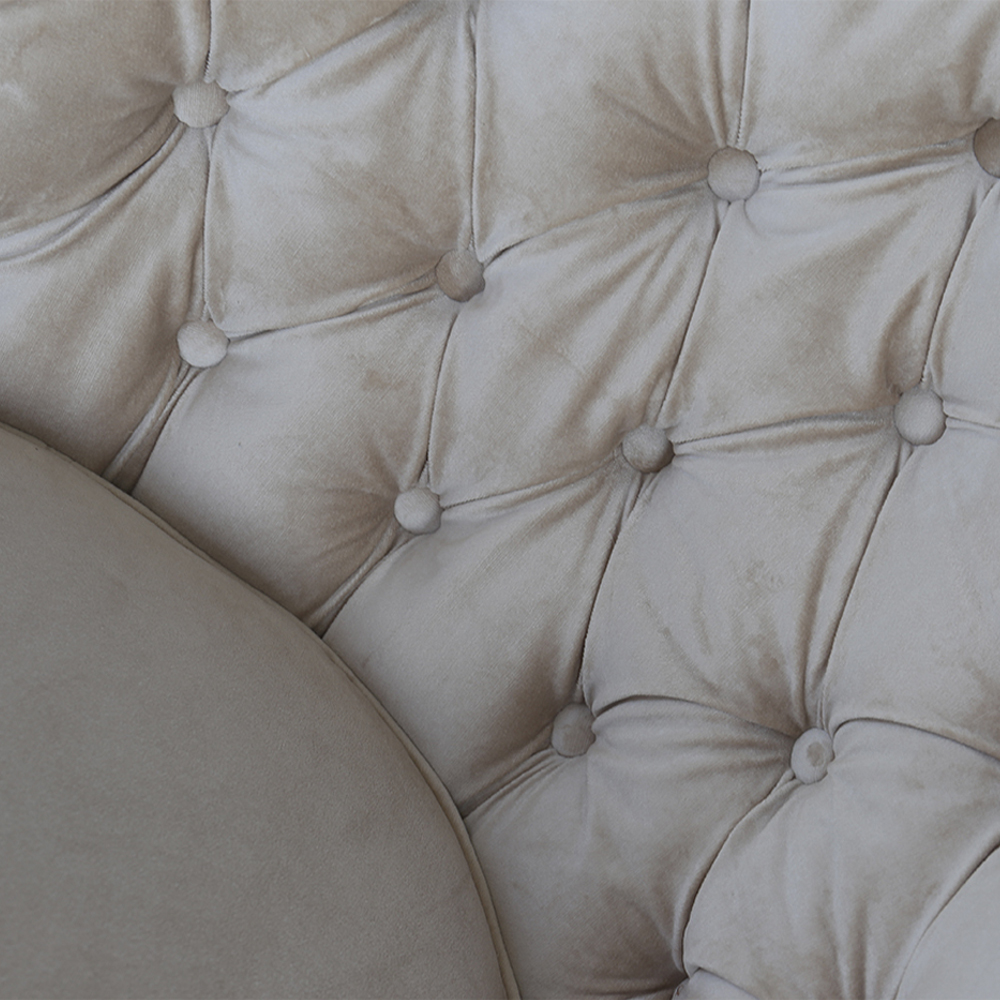 Кресло вращающееся велюровое кремовое Rotation