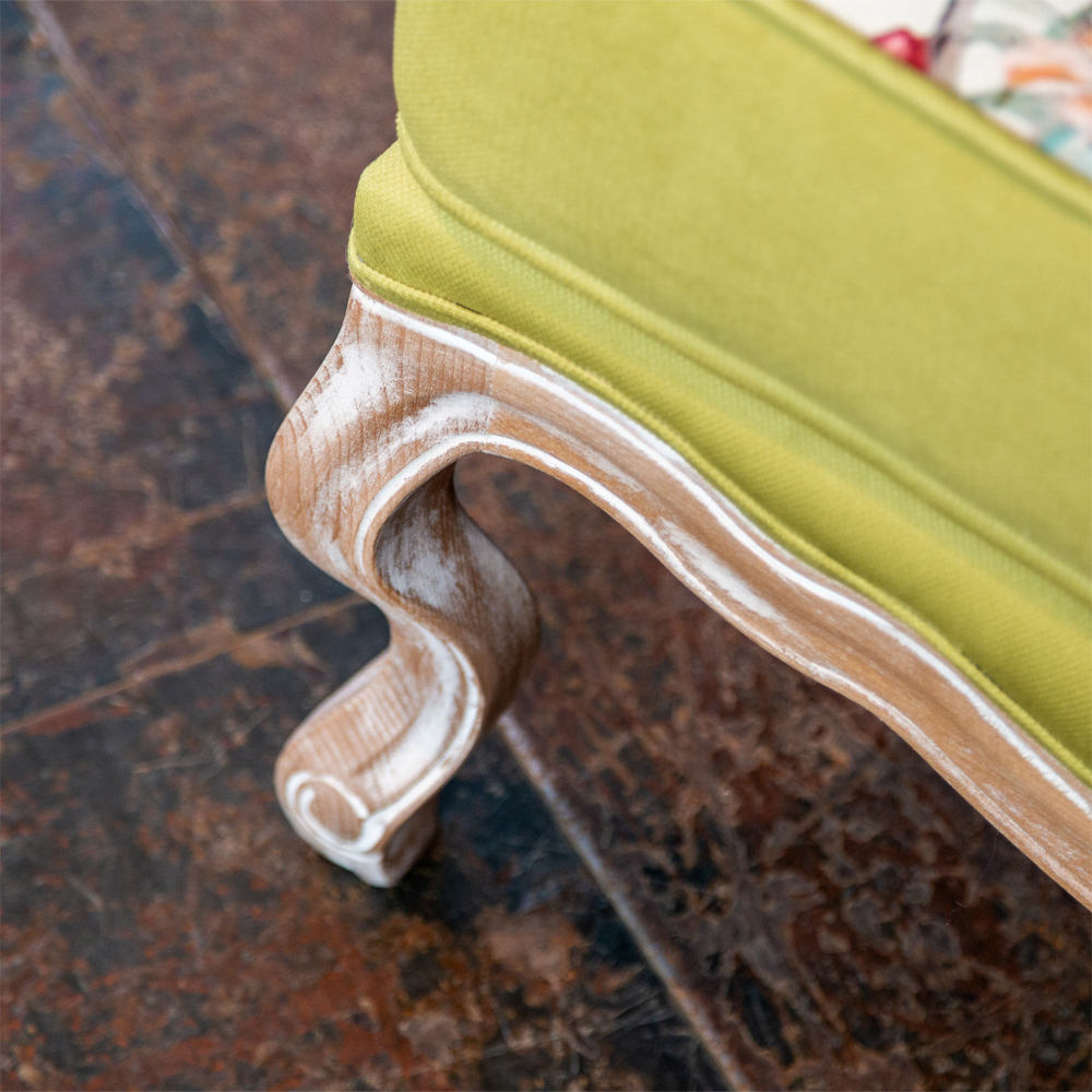 Кресло из натурального бука бежевое с изображением птиц и цветов Beige Green Chinoiserie Garden Armchair